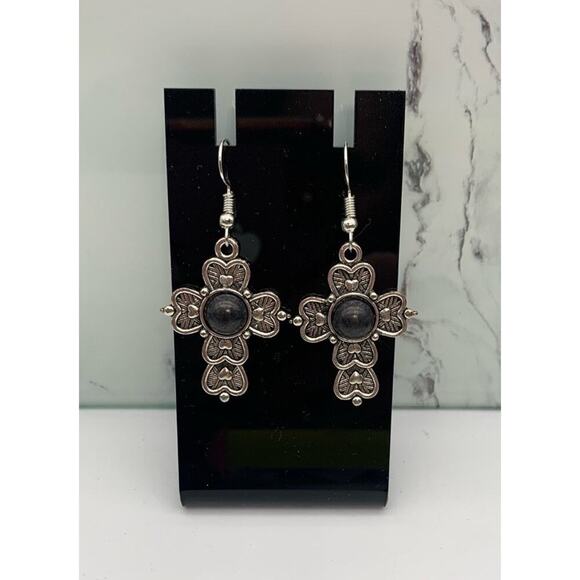 NWT Black Stone & Silver Tone Cross Pierced Earrings Boho Whimsygoth Southwest - Picture 1 of 4